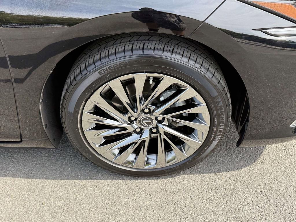 Used 2024 Lexus ES 350 Ultra Luxury FWD image 7