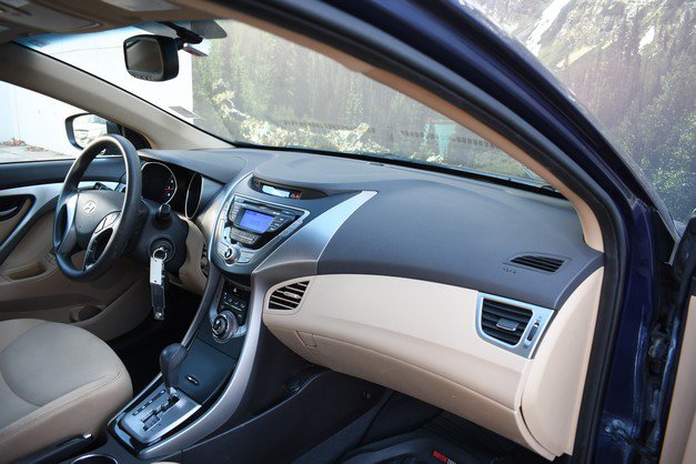 Used 2013 Hyundai Elantra GLS image 24