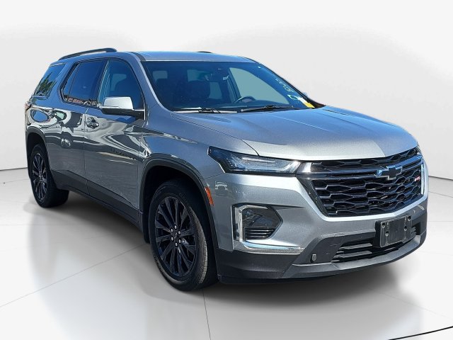 Used 2023 Chevrolet Traverse RS