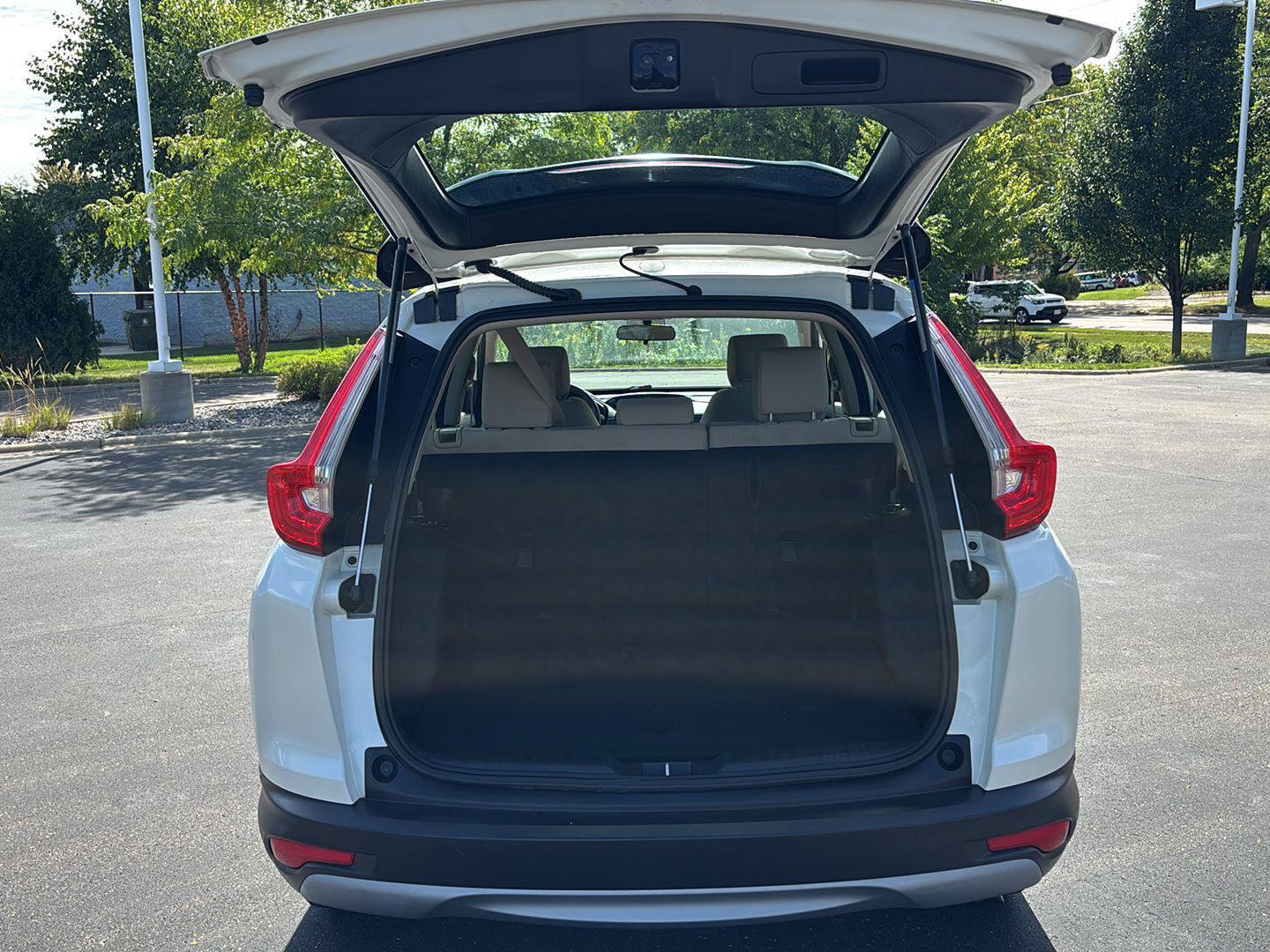 Used 2018 Honda CR-V LX image 19