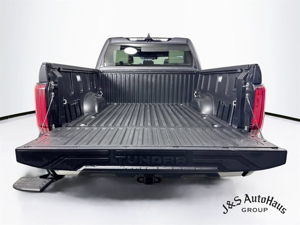 Used 2024 Toyota Tundra Capstone AWD/4WD image 33