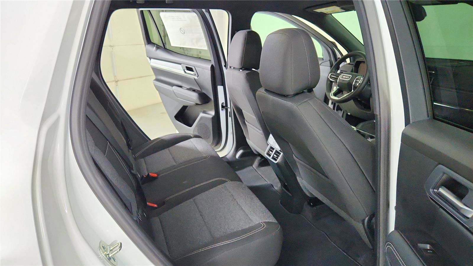 Used 2026 GMC Terrain Elevation image 34