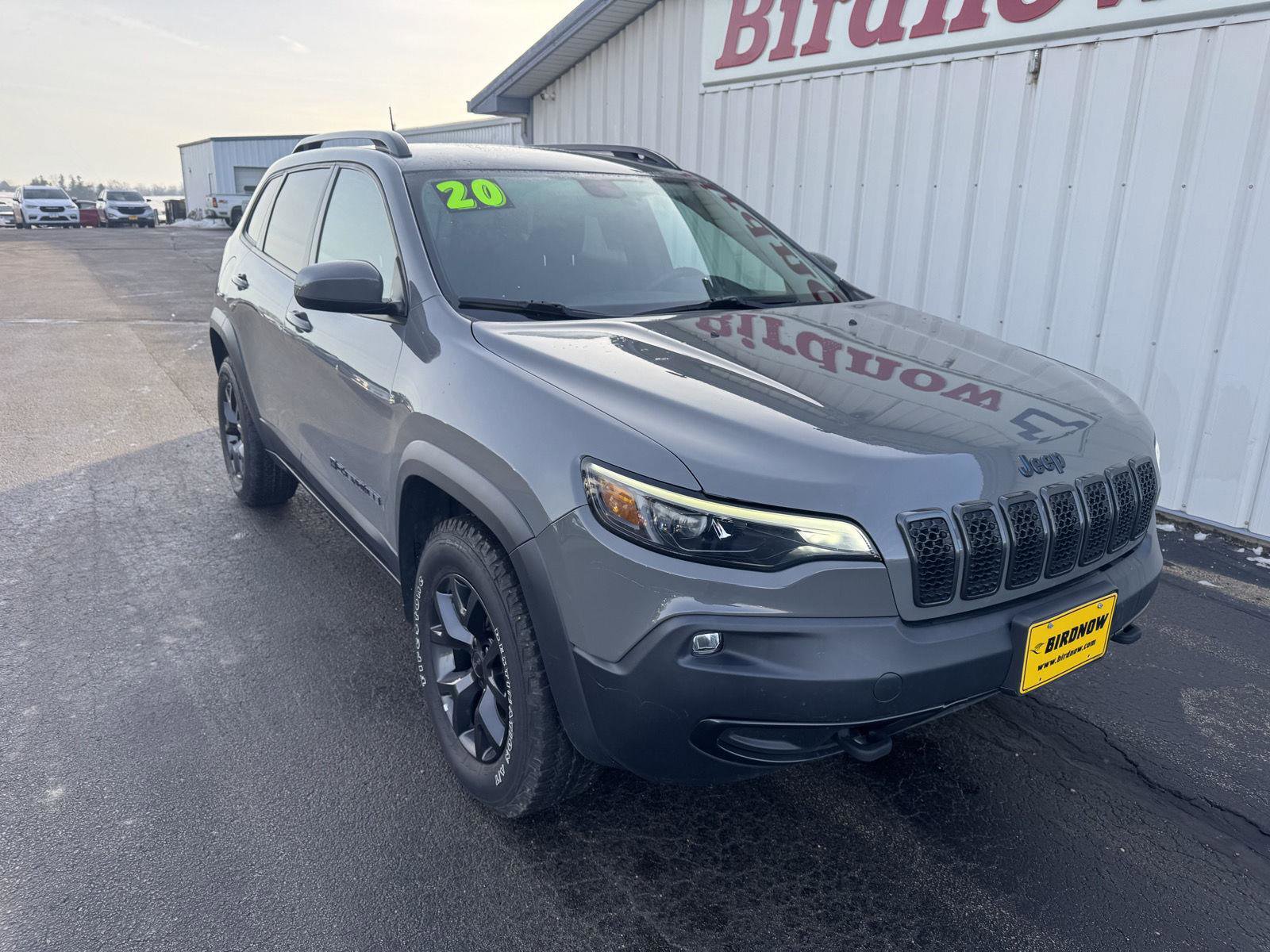 Used 2020 Jeep Cherokee Latitude image 2