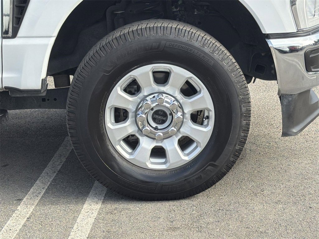 Used 2024 Ford F250 XLT image 32