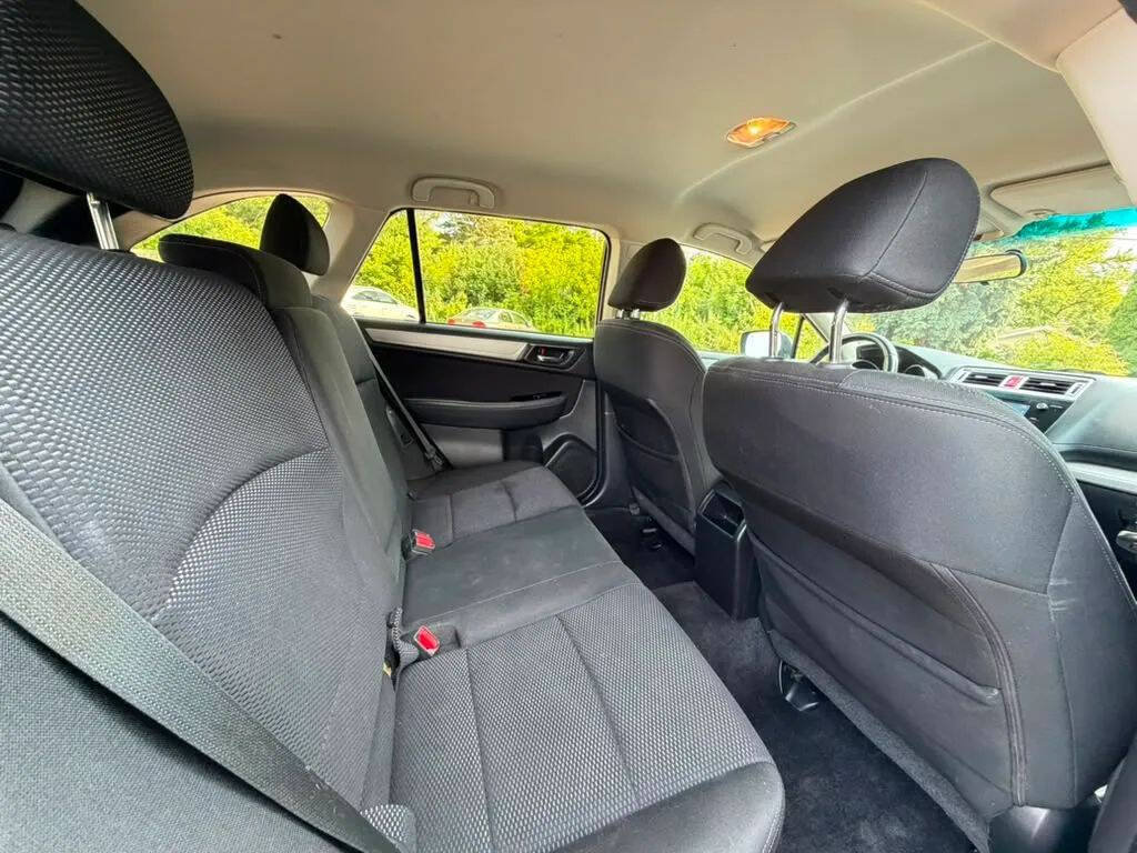 Used 2015 Subaru Outback 2.5i Premium AWD/4WD image 8
