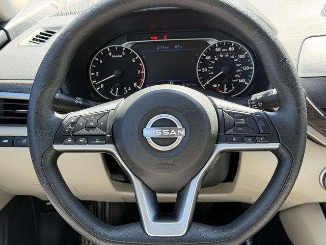 Used 2024 Nissan Altima 2.5 SV FWD image 19