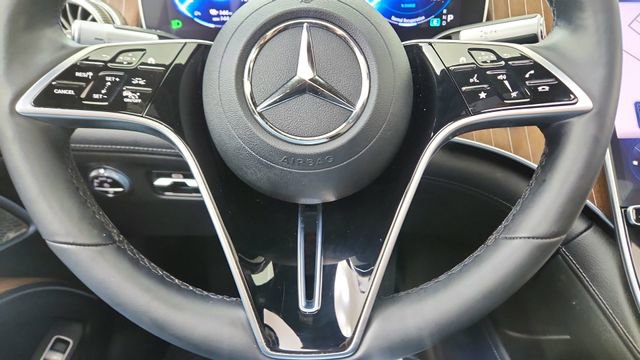 Used 2022 Mercedes-Benz EQS 450+ Sedan image 40