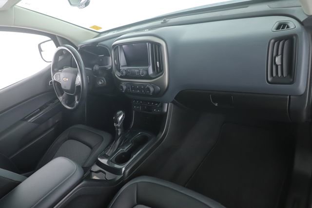Used 2022 Chevrolet Colorado Z71 w/ Safety Package AWD/4WD image 28