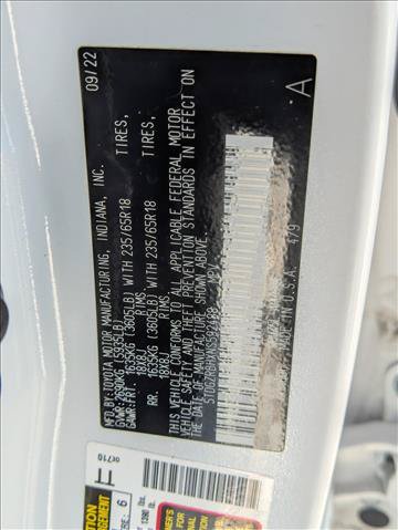 Used 2022 Toyota Highlander XLE AWD/4WD image 25