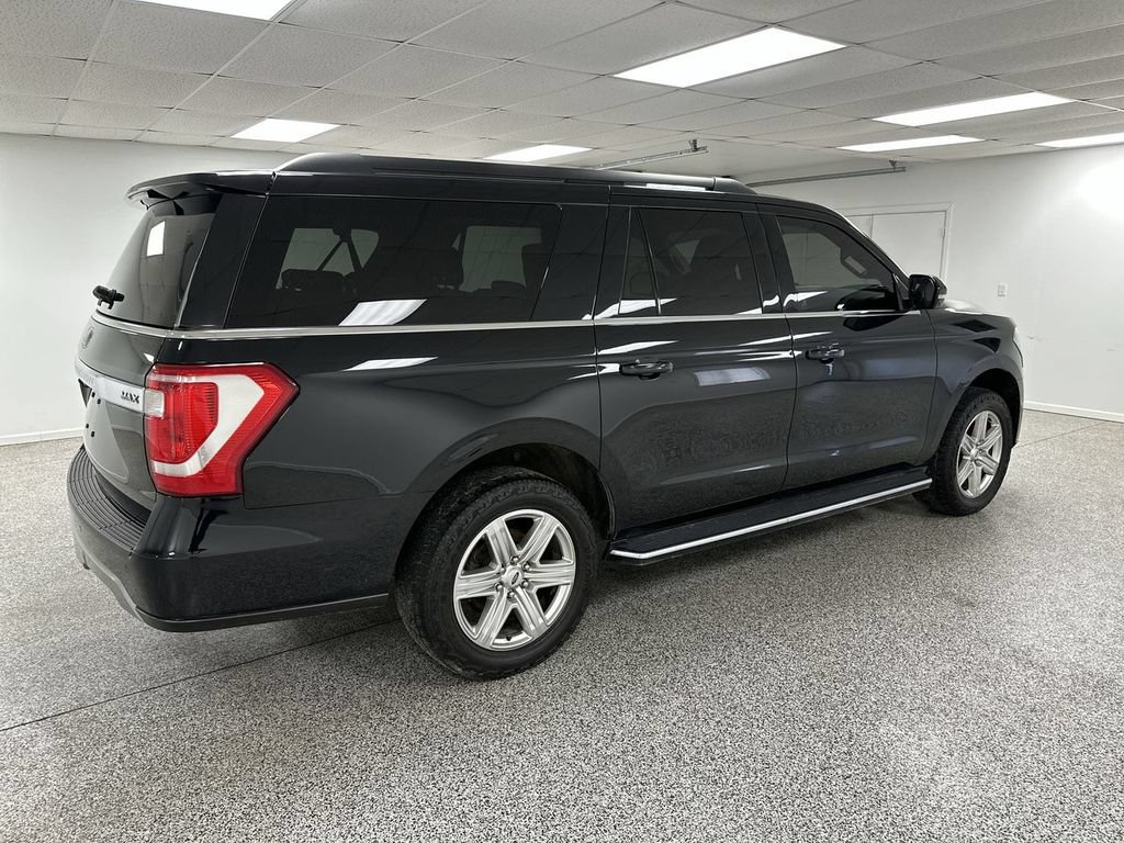 Used 2019 Ford Expedition Max XLT w/ Equipment Group 202A AWD/4WD image 8