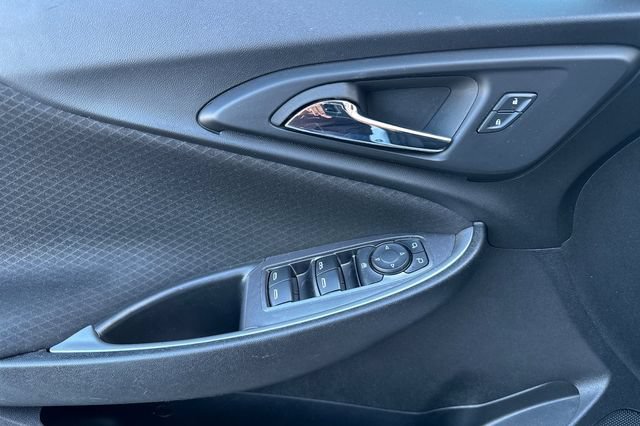 Used 2023 Chevrolet Malibu LT FWD image 11