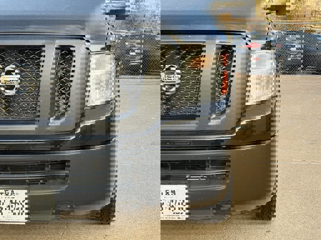 Used 2018 Nissan NV 3500 S image 8