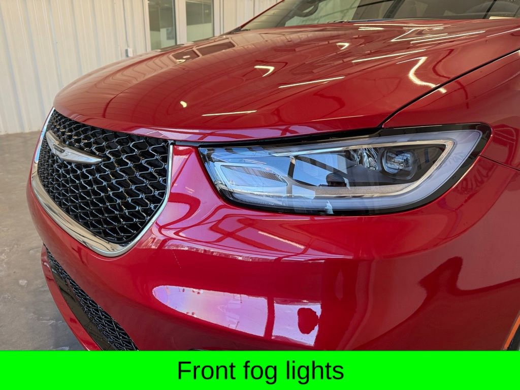 New 2026 Chrysler Pacifica Select image 9