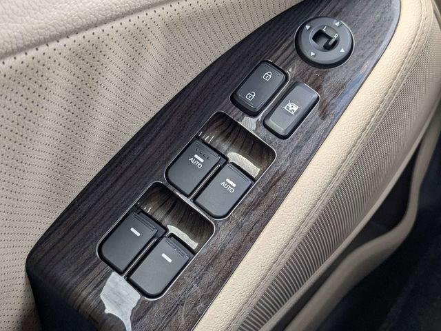 Used 2015 Kia Optima EX image 19