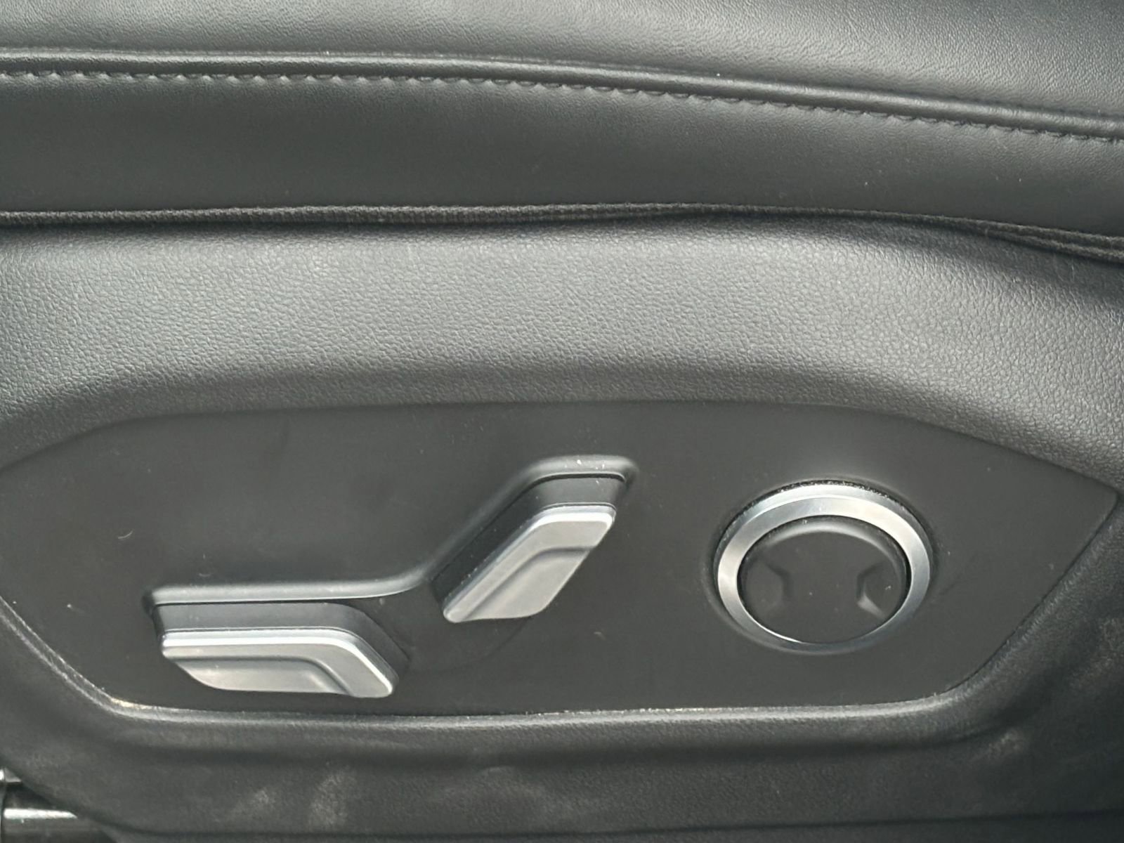 Used 2025 Hyundai Santa Fe SEL image 24