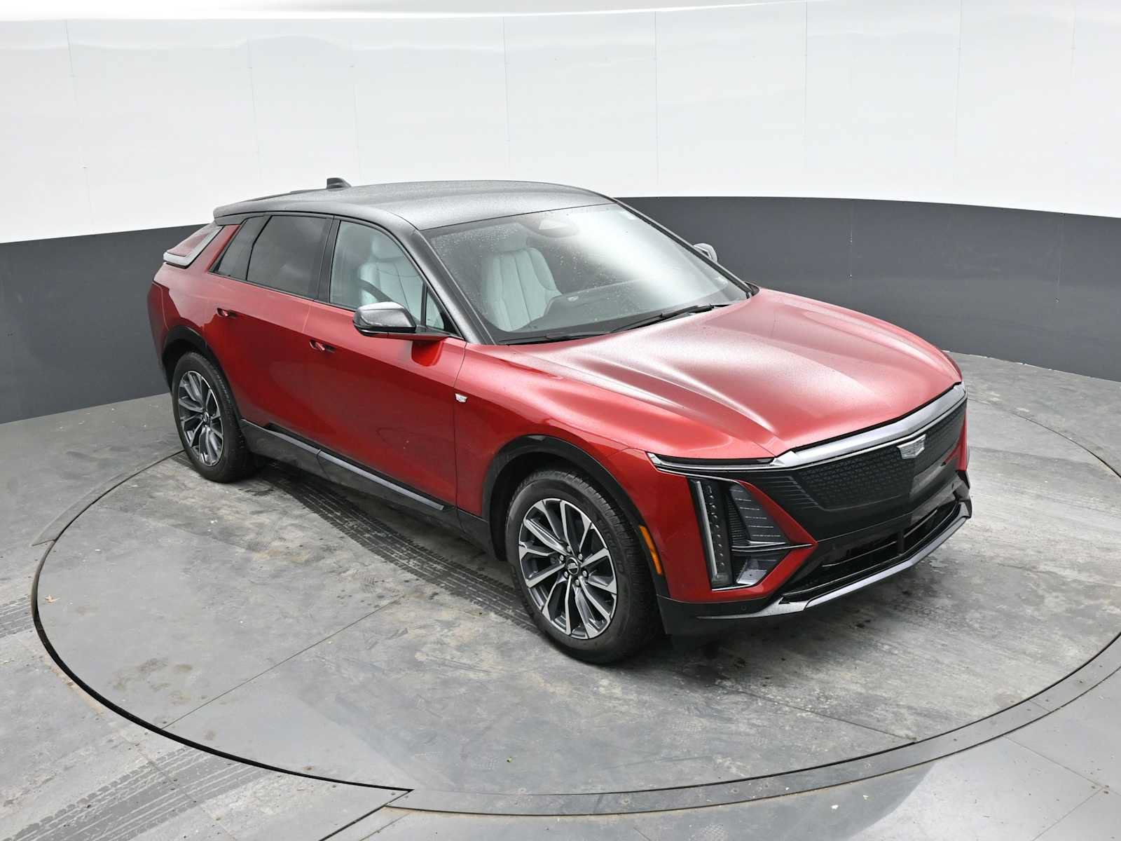 New 2025 Cadillac Lyriq Sport AWD/4WD image 33