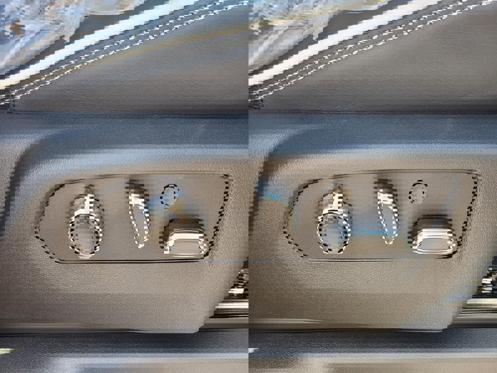 New 2026 GMC Sierra 2500 Denali Ultimate w/ Max Trailering Package image 19