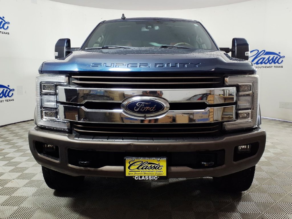 Used 2019 Ford F250 King Ranch w/ King Ranch Ultimate Package AWD/4WD image 3