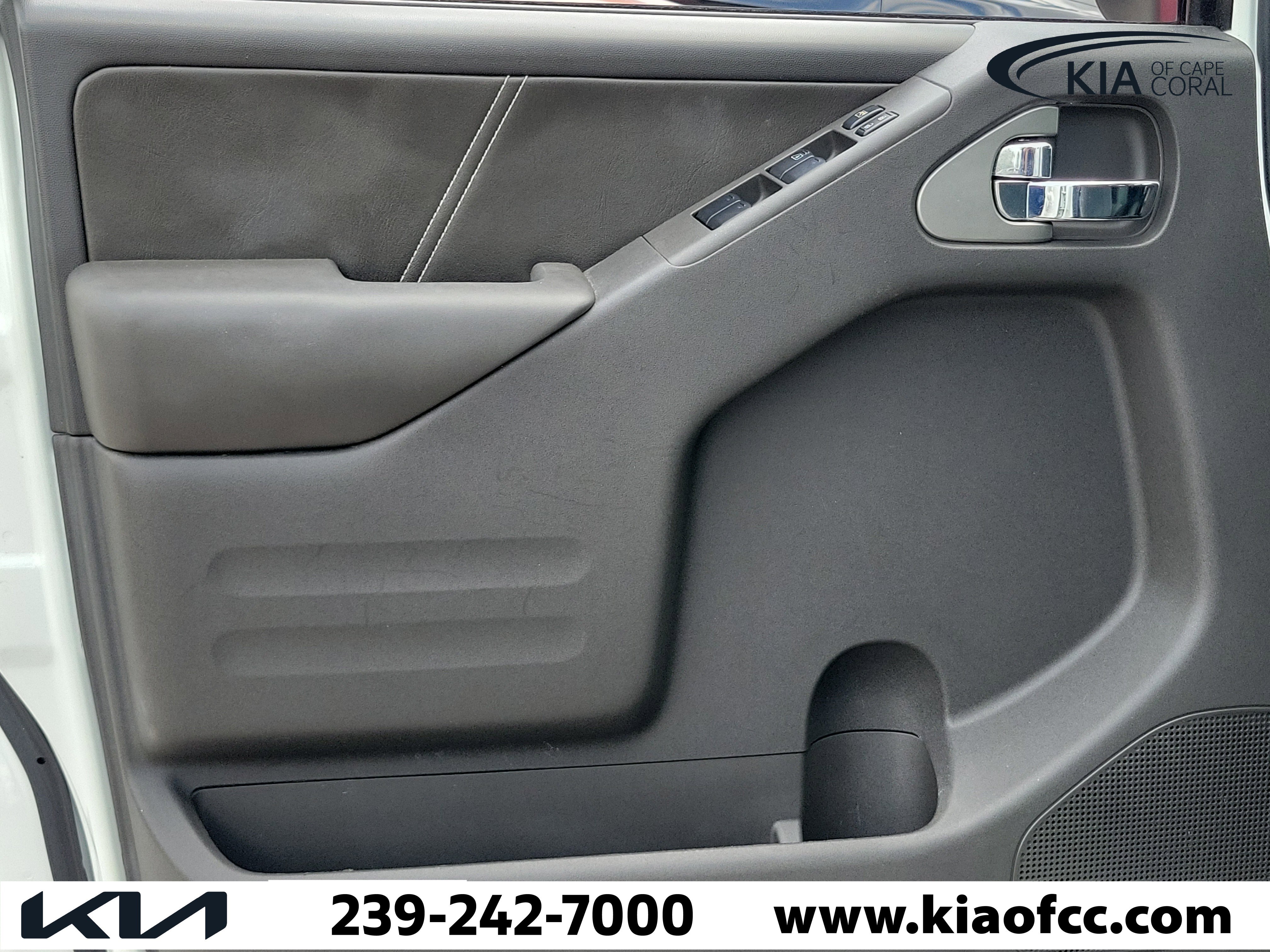 Used 2017 Nissan Frontier PRO-4X w/ Pro-4x Luxury Package image 24