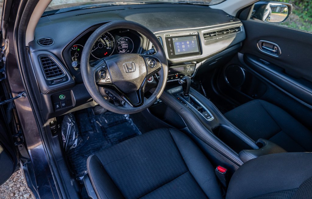 Used 2017 Honda HR-V EX image 14