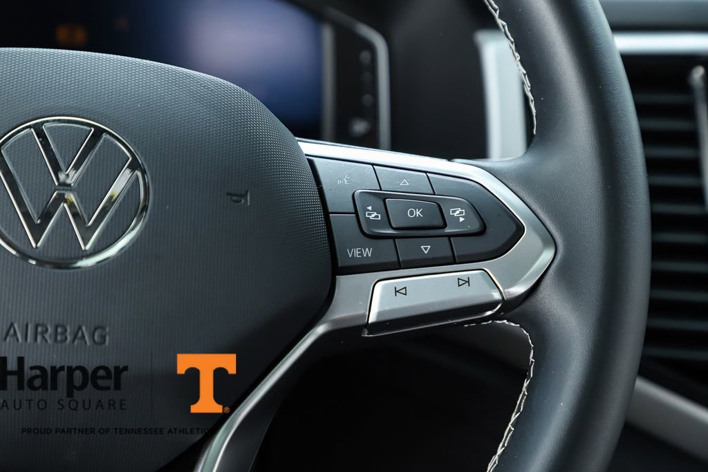 Used 2023 Volkswagen Atlas Cross Sport SE w/ Panoramic Sunroof Package FWD image 61