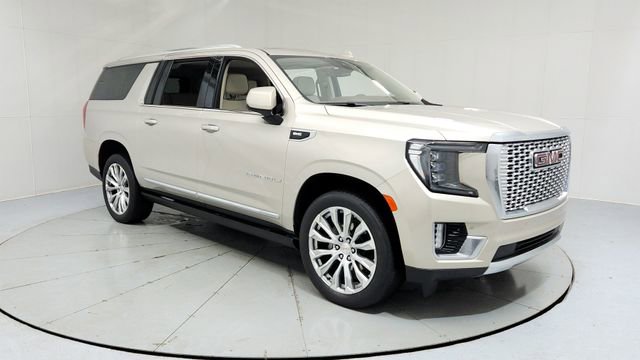 Used 2022 GMC Yukon XL Denali image 7