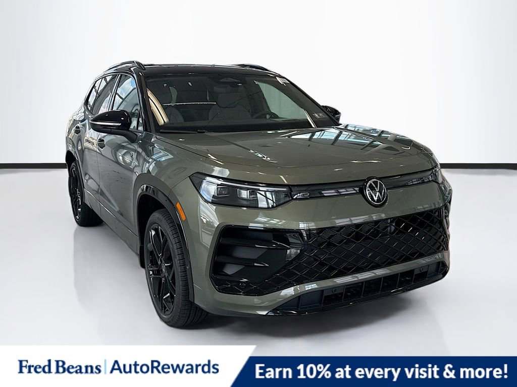 New 2026 Volkswagen Tiguan SE R-Line image 1