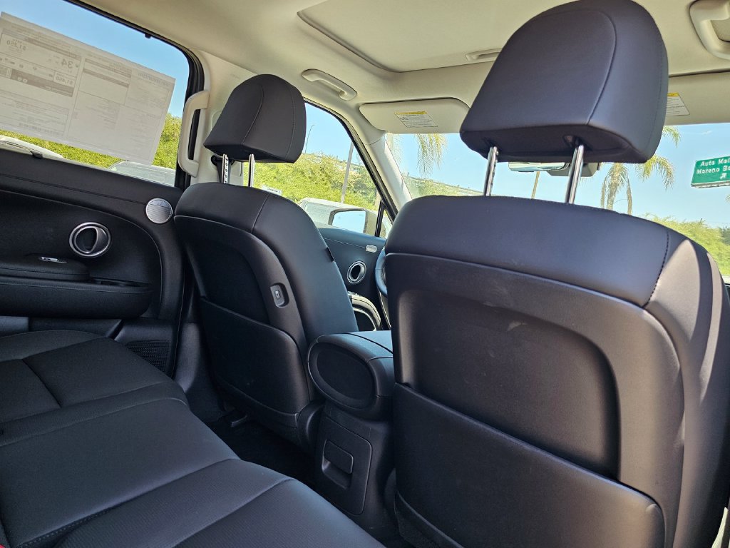 New 2026 Hyundai Palisade SEL Premium FWD image 17