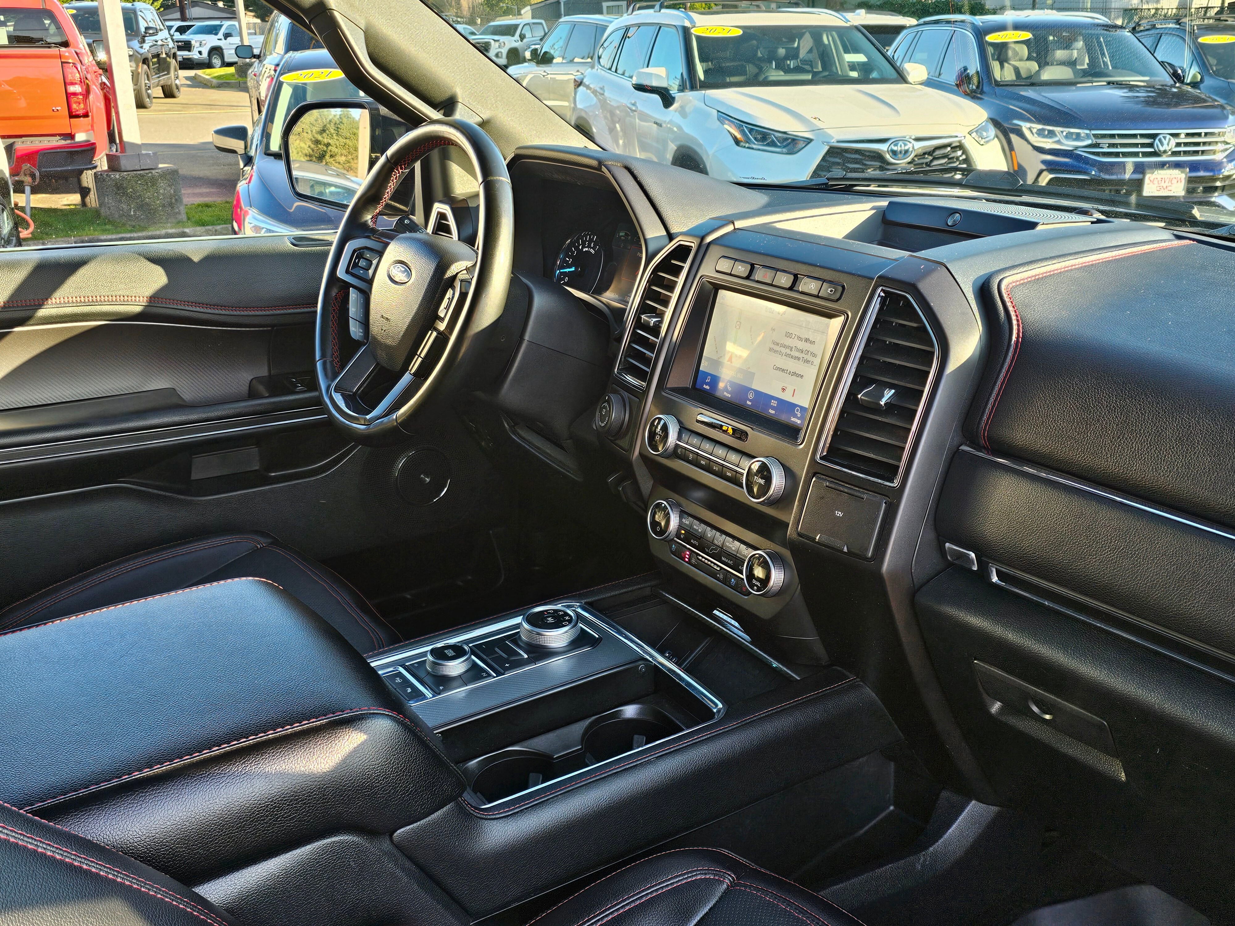 Used 2021 Ford Expedition Limited image 10