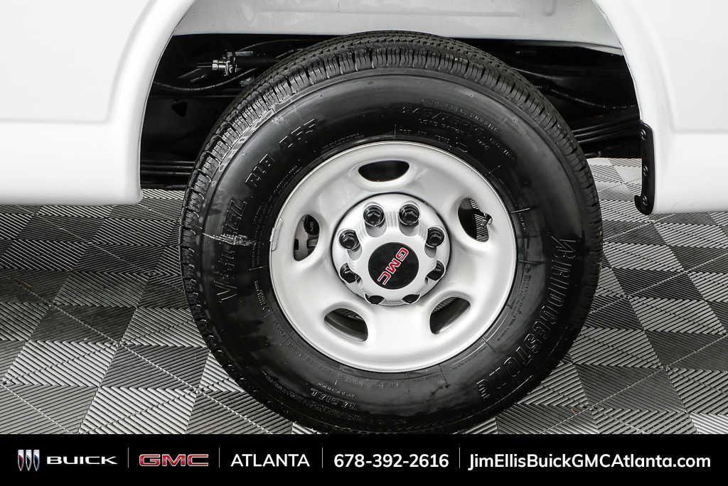 New 2025 GMC Savana 2500 w/ Driver Convenience Package RWD image 30