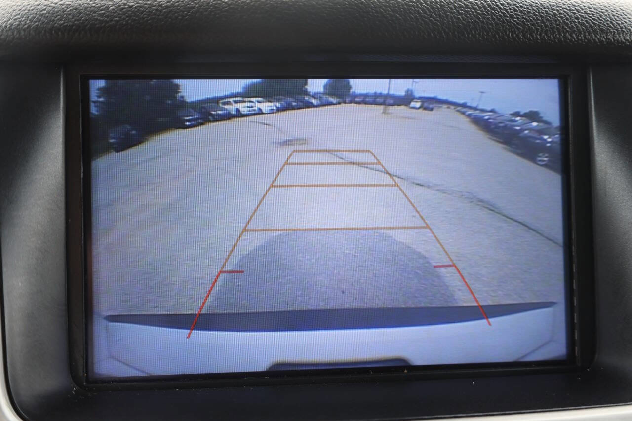 Used 2018 GMC Yukon XL SLT w/ Premium Edition image 24