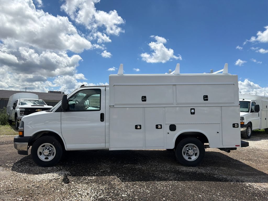 New 2025 Chevrolet Express 3500 w/ Power Convenience Package