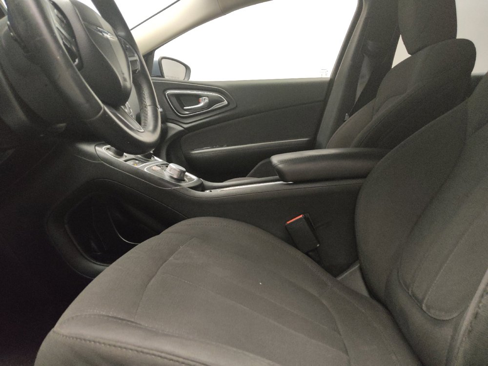 Used 2015 Chrysler 200 Limited w/ Convenience Group FWD image 17