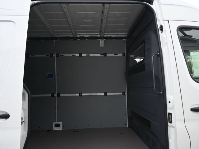 Certified 2024 Mercedes-Benz eSprinter 170 Cargo image 21