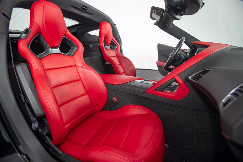 Used 2015 Chevrolet Corvette Z06 w/ 3LZ Preferred Equipment Group RWD image 47