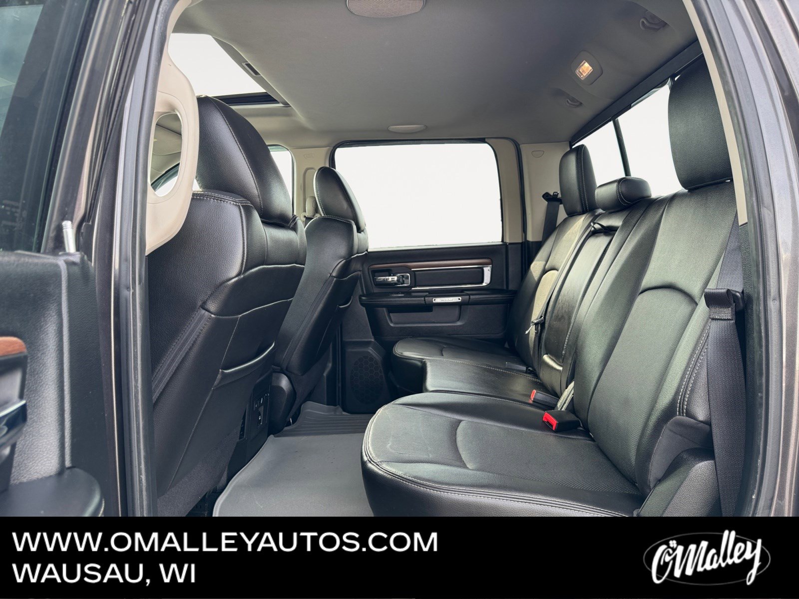 Used 2014 RAM 1500 Laramie w/ Trailer Tow Group image 11