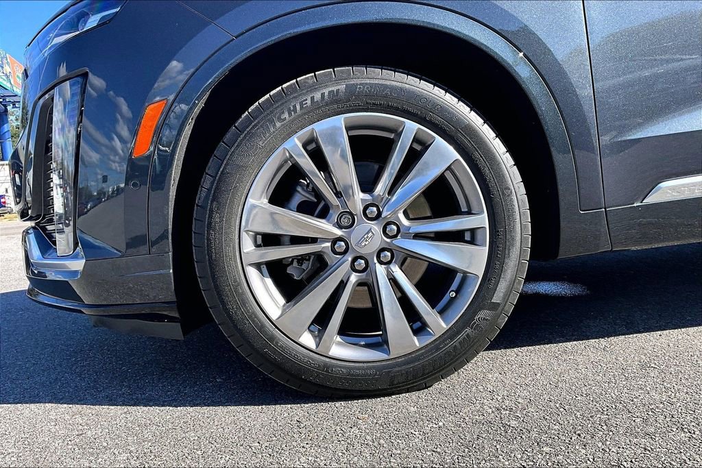 Used 2023 Cadillac XT6 Premium Luxury w/ Technology Package image 35