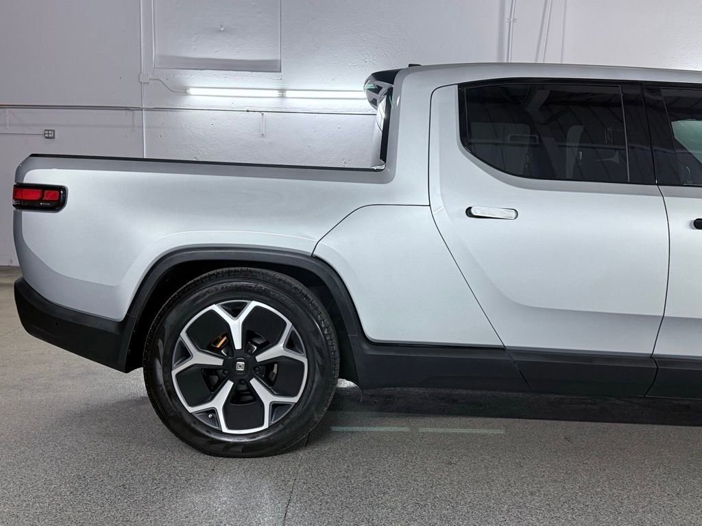 Used 2022 Rivian R1T Adventure image 7