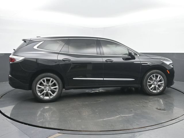 Used 2022 Buick Enclave Essence w/ Experience Buick Package FWD image 6