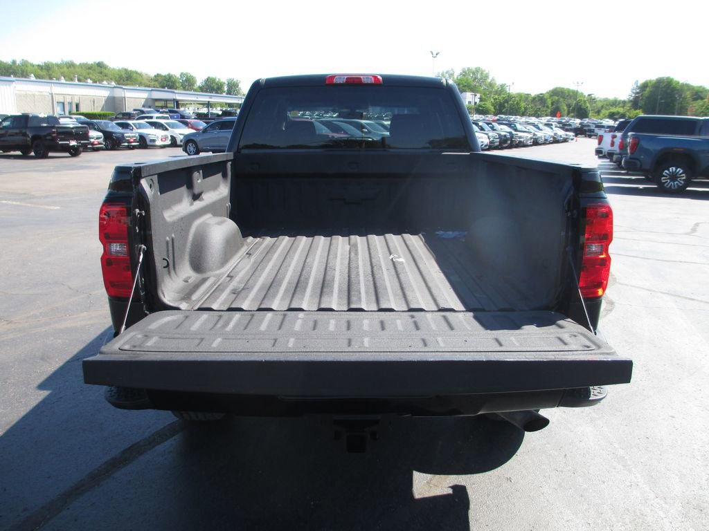 Used 2018 Chevrolet Silverado 2500 LT w/ Custom Sport Edition AWD/4WD image 8