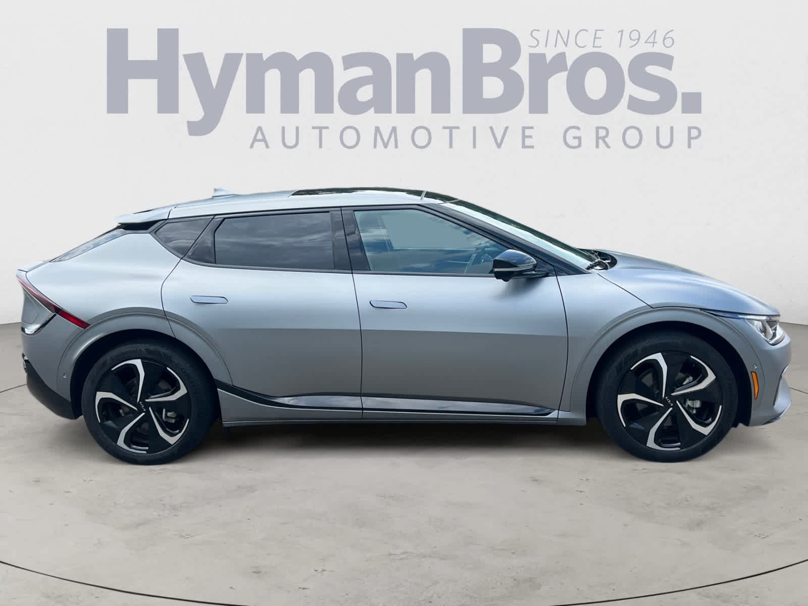 Certified 2024 Kia EV6 GT-Line w/ GT-Line White Seat Package AWD/4WD image 2