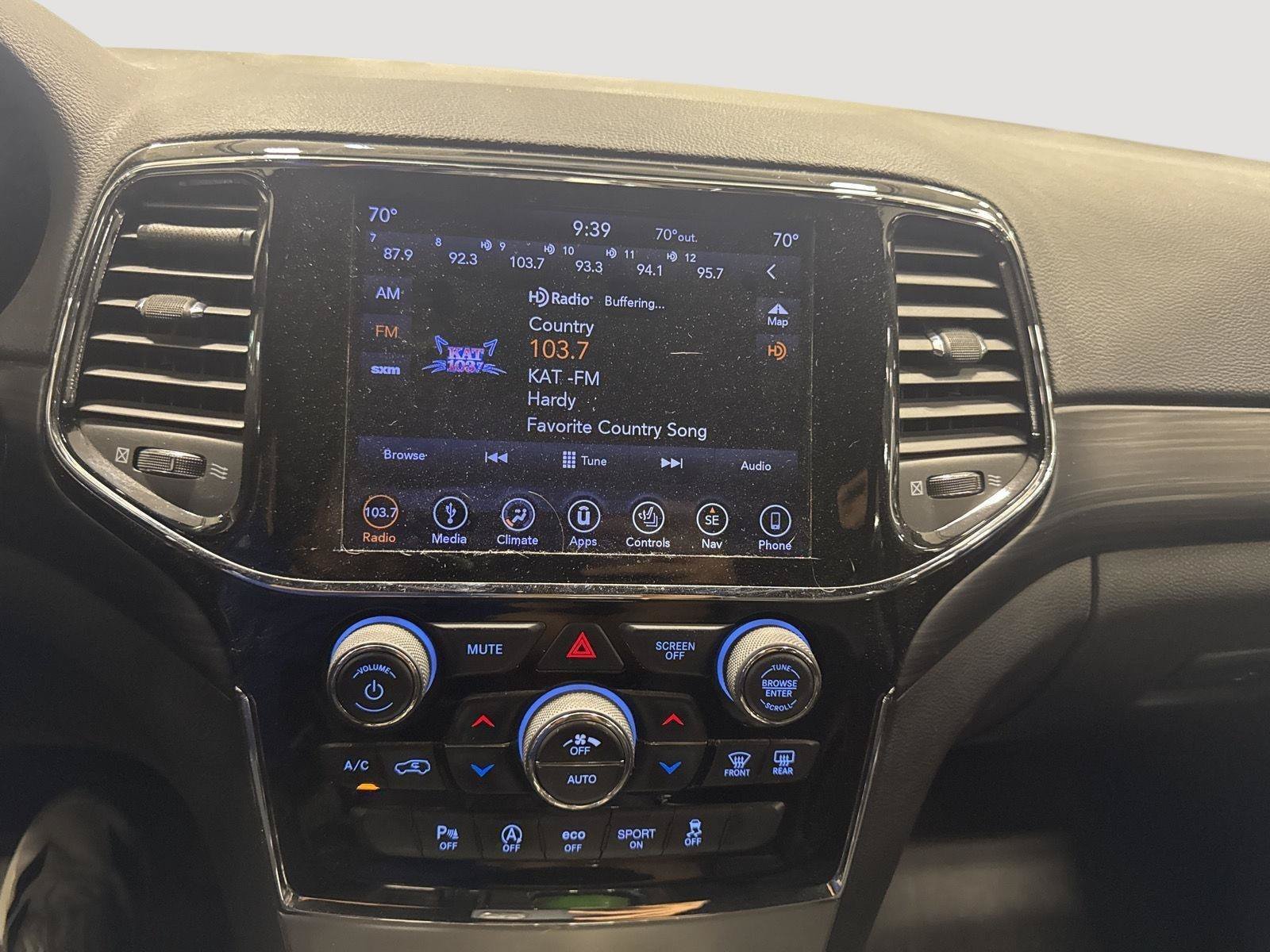 Used 2019 Jeep Grand Cherokee Altitude AWD/4WD image 14