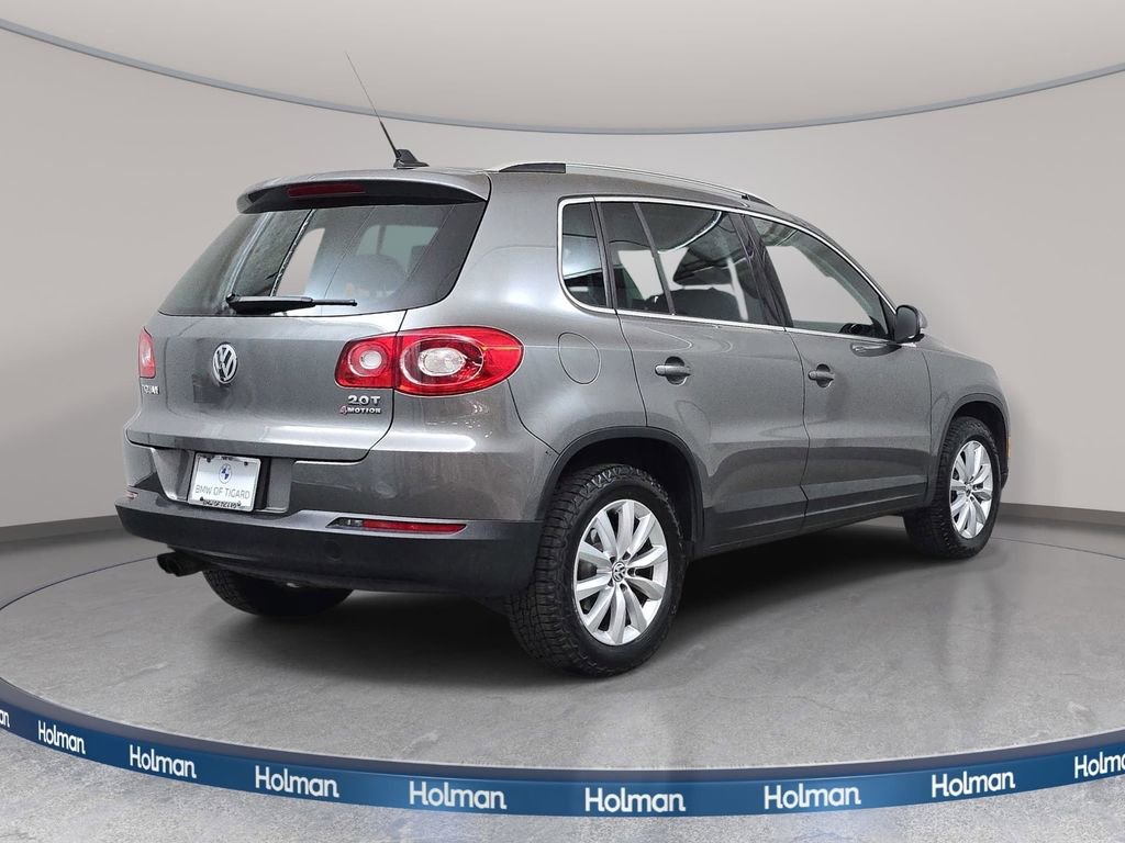 Used 2011 Volkswagen Tiguan SE image 6