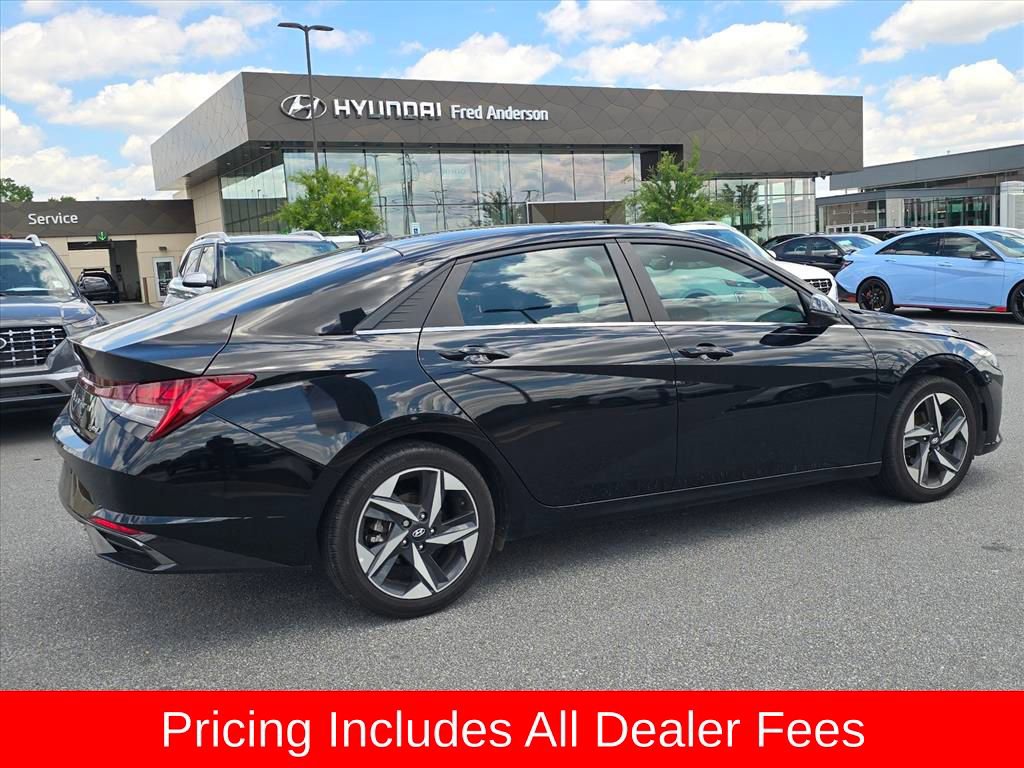 Certified 2022 Hyundai Elantra Limited FWD image 3