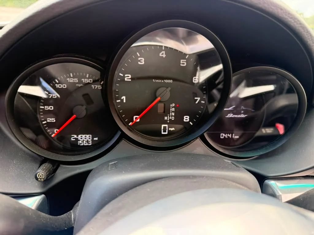 Used 2019 Porsche 718 Boxster RWD image 9