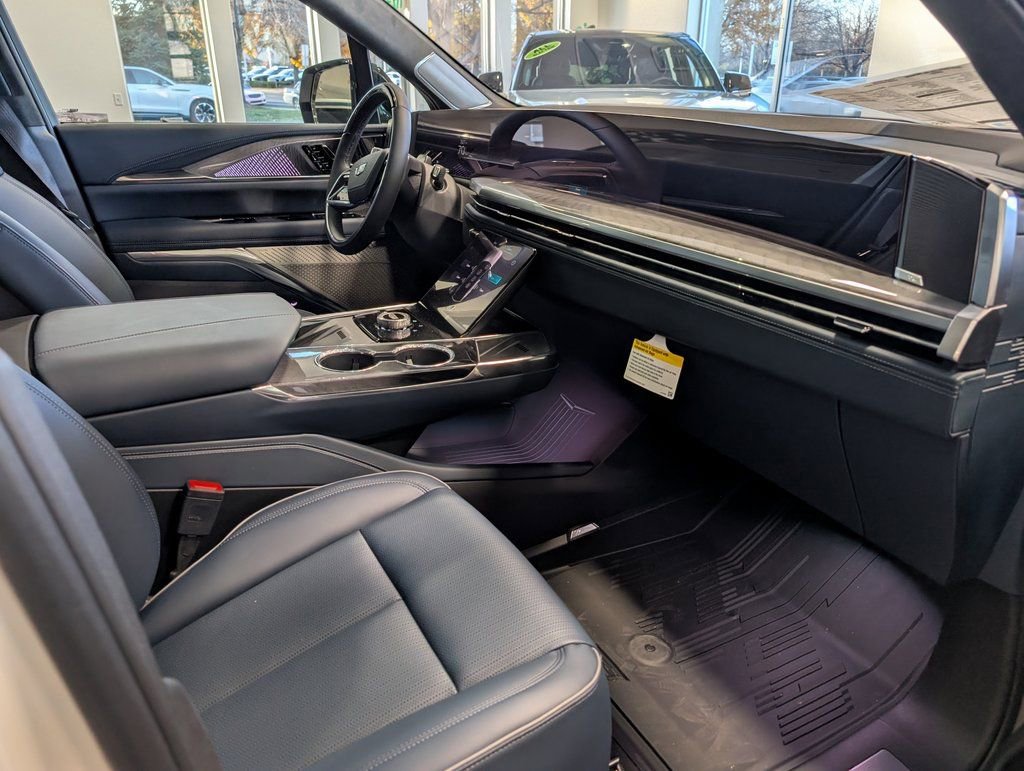 New 2026 Cadillac Escalade IQL Sport 2 AWD/4WD image 11