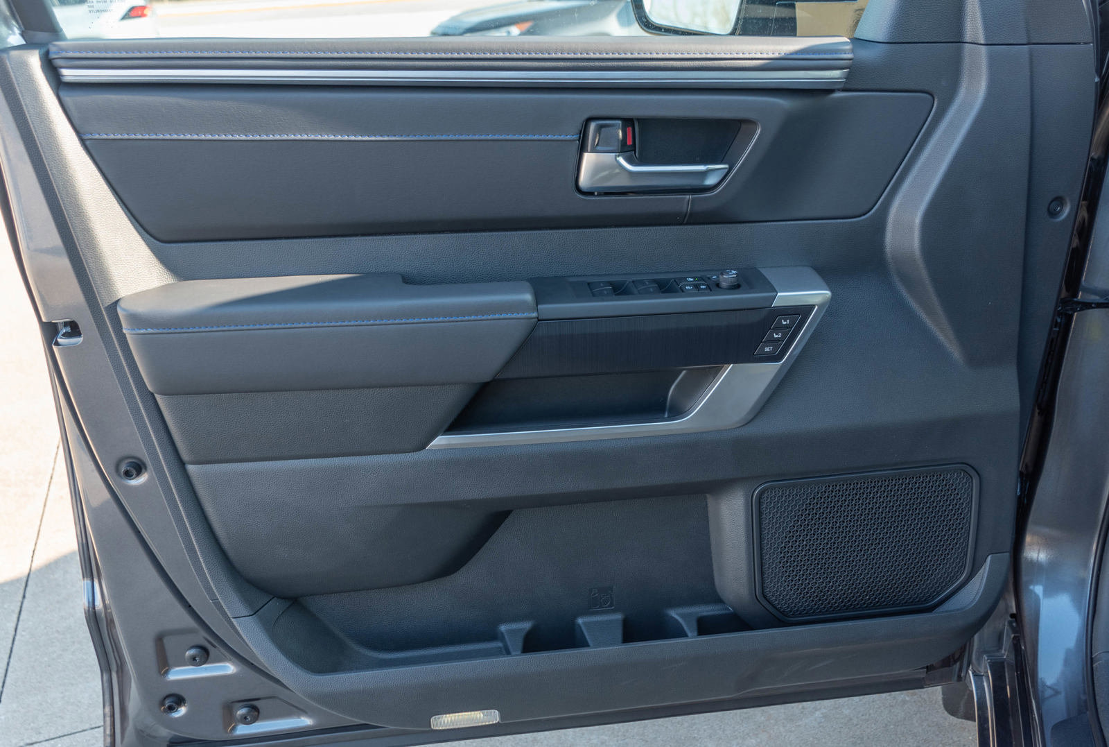 New 2025 Toyota Tundra Platinum image 9