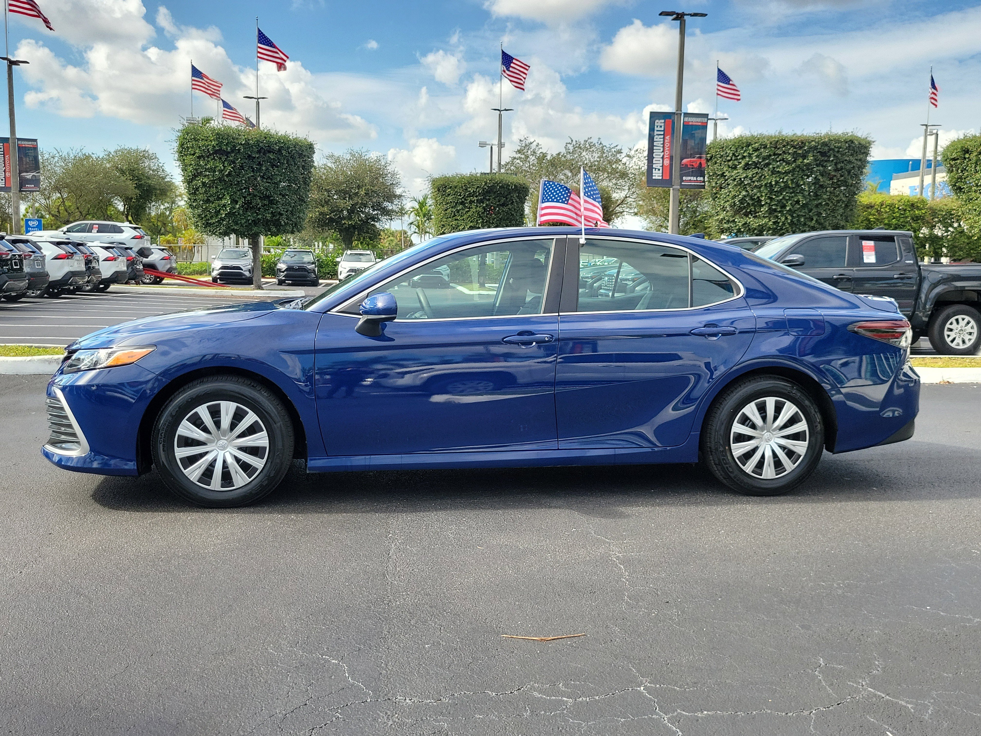 Used 2023 Toyota Camry LE image 7