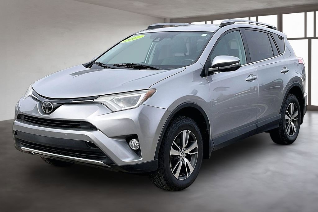 Used 2017 Toyota RAV4 XLE w/ Plus Extra Value Package AWD/4WD image 2