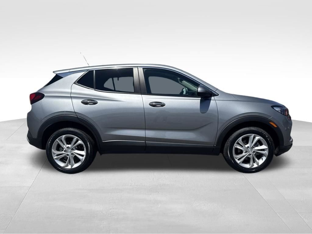 Used 2023 Buick Encore GX Preferred w/ Cold Weather Comfort Package AWD/4WD image 2